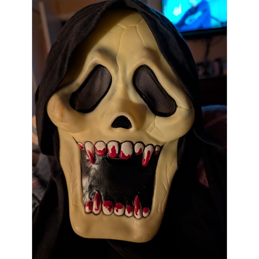 Vtg Fun World Easter Unlimited Ghostface Scream Bloody Teeth Mask Shroud